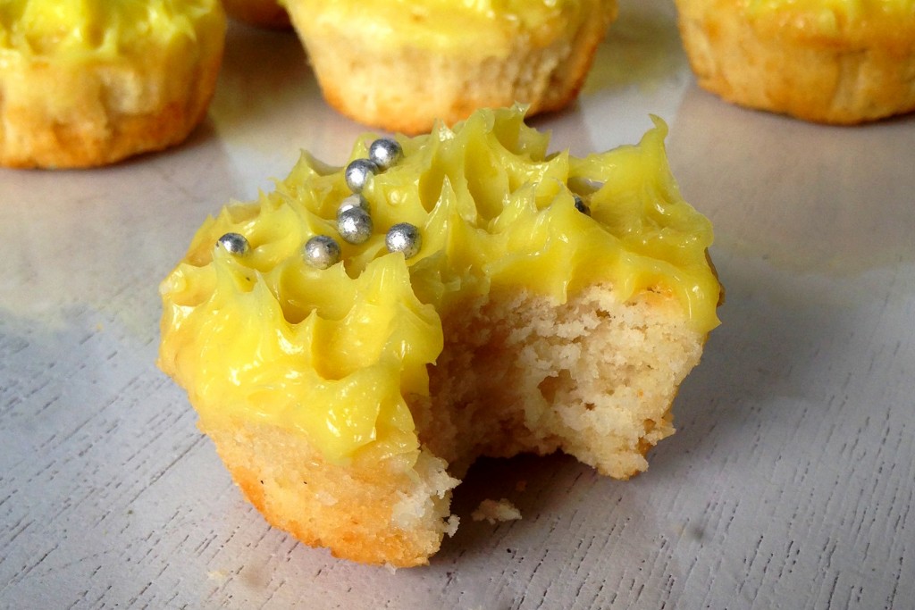 Lemon cupcakes with lemon buttercream