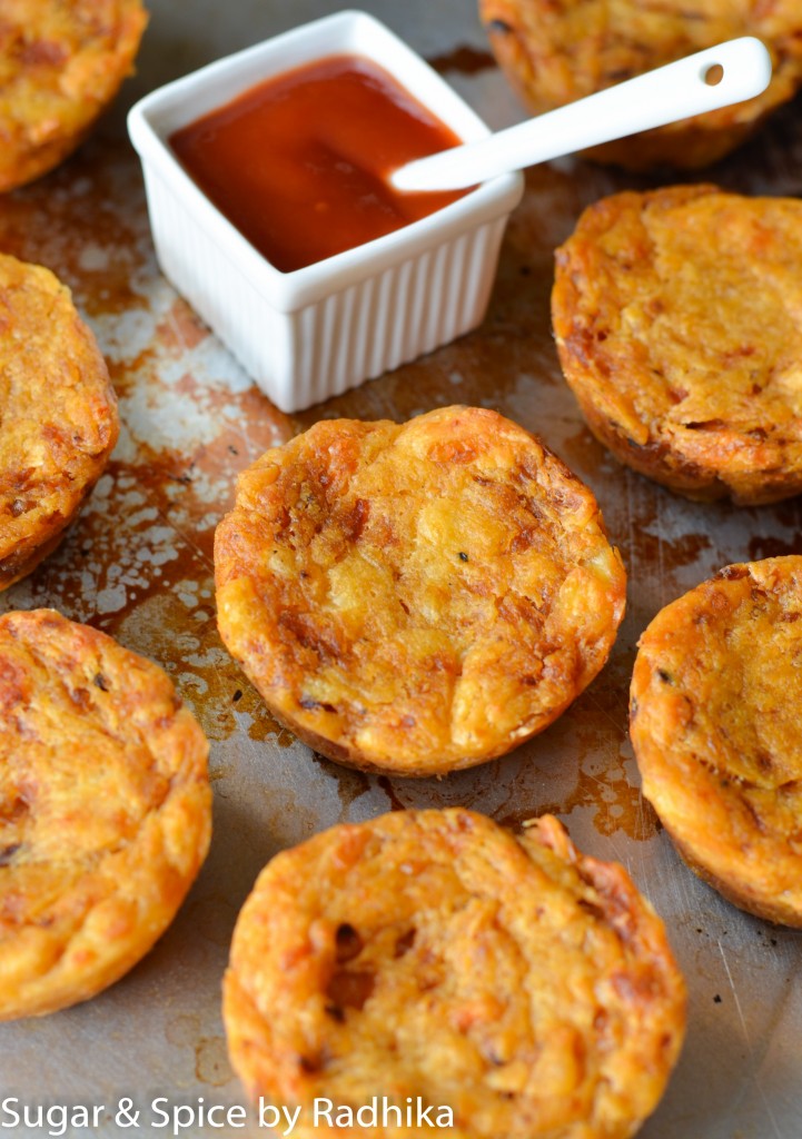 Cheesy Tomato Muffins