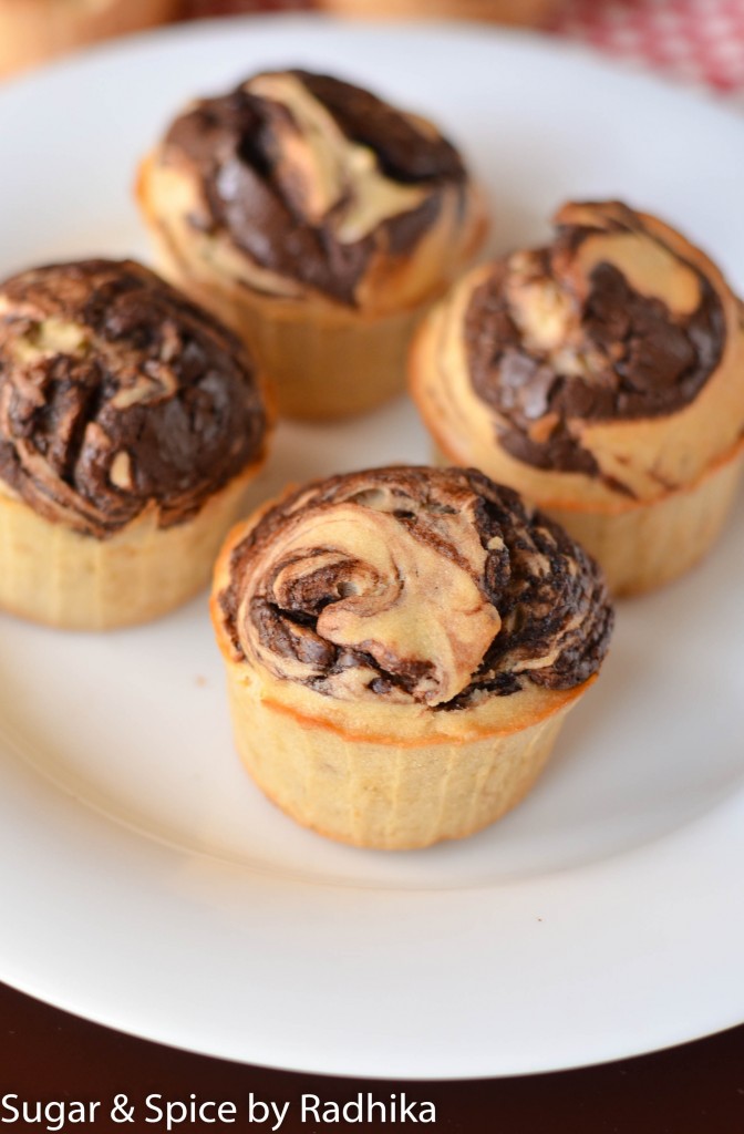 Chocolate Swirl Banana Muffins