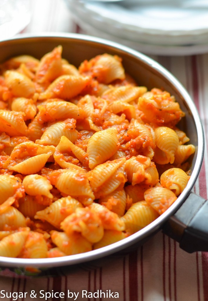 Roasted Red Pepper Pomodoro Pasta