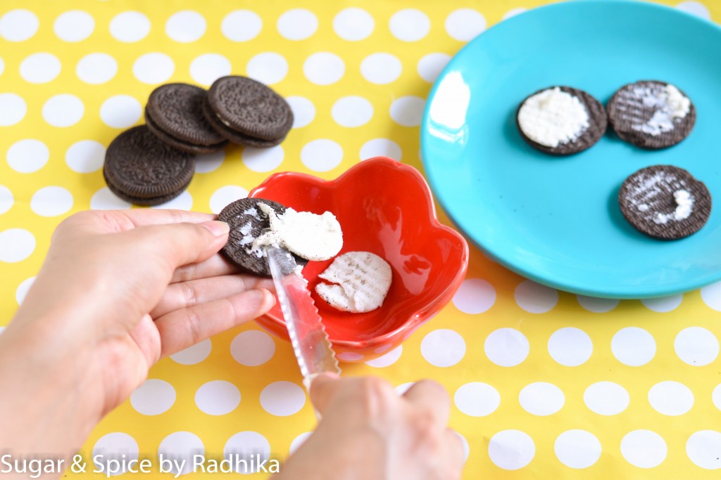 The Fun Way To Eat Oreos