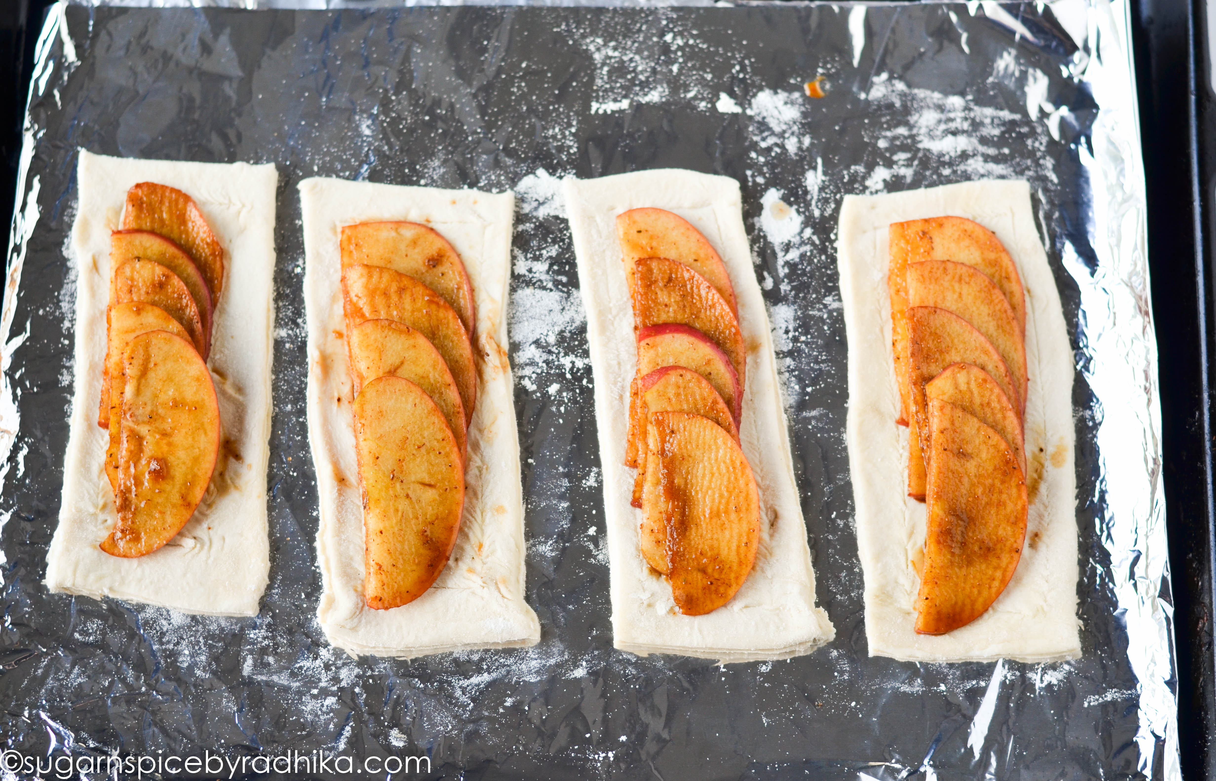 Quick and Easy Apple Tarts Quick and Easy Apple Tarts