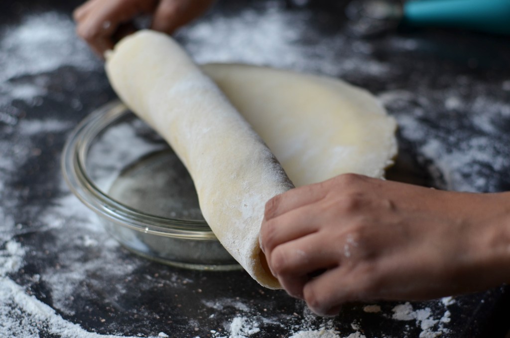 How to make a Lattice Pie Crust - Here is the easiest way to make a traditional and buttery lattice pie to welcome this winter festive season.