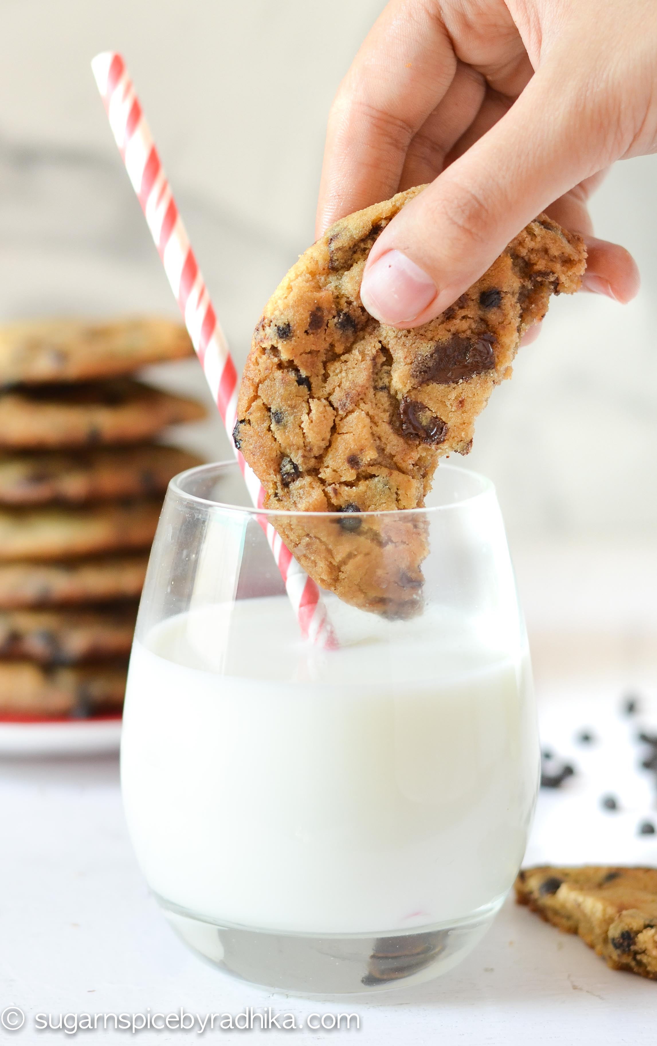 Eggless Chocolate Chip Cookies