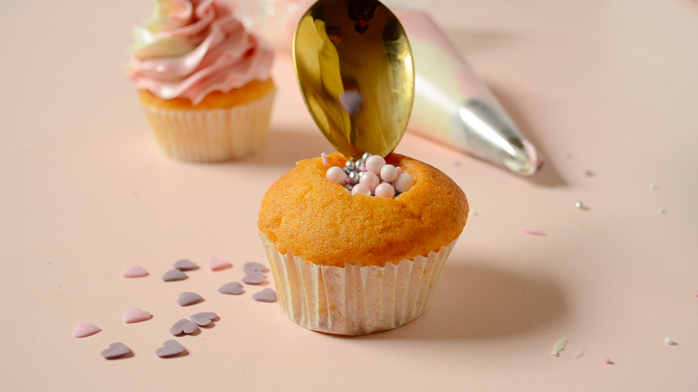 Piñata Cupcakes