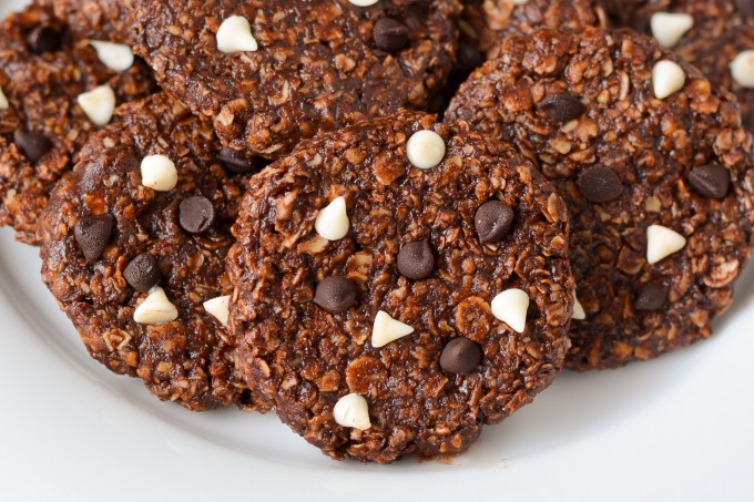 Oatmeal Chocolate Cookies (sugar free, gluten free and eggless)