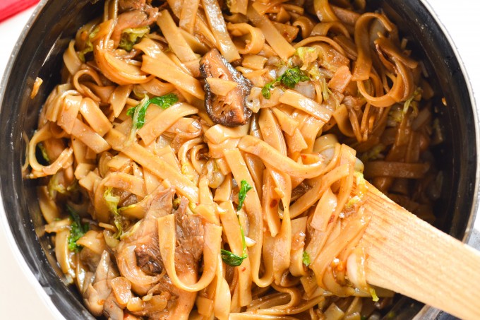 Rice Stick Noodles with Shiitake and Oyster Mushrooms - Cook Gourmet