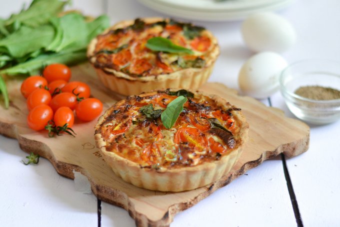 Cherry Tomato and Spinach Quiche