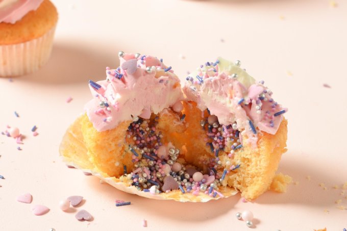Piñata Cupcakes